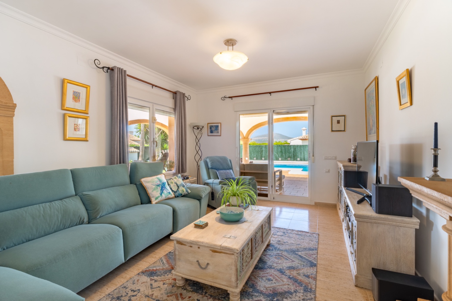 Beautiful Renovated Mediterranean Villa in La Guardia Park, Javea